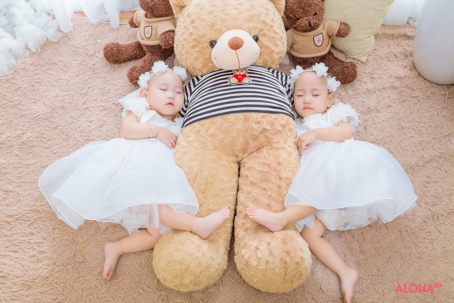 album ảnh bé sinh đôi cực yêu